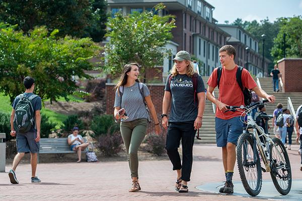 Students walking through the quad on campus